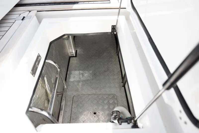 Slide: The Image of Azimut VERVE 40 2018 - 38