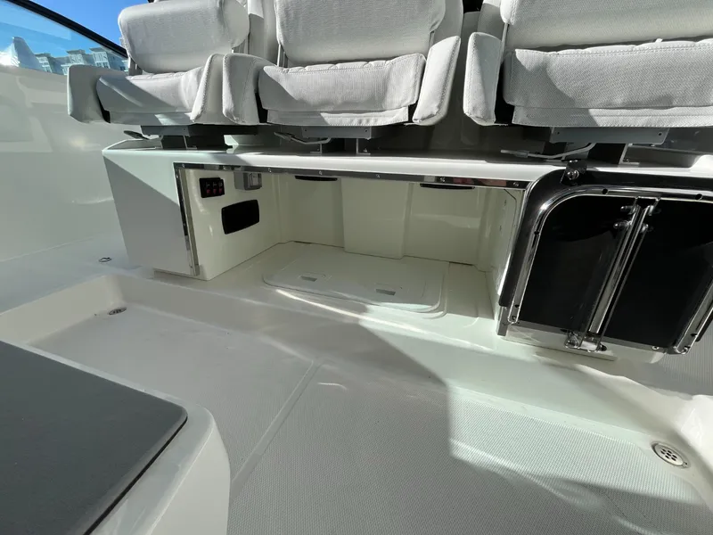 Slide: The Image of Saxdor 320 GTO 2026 - 25