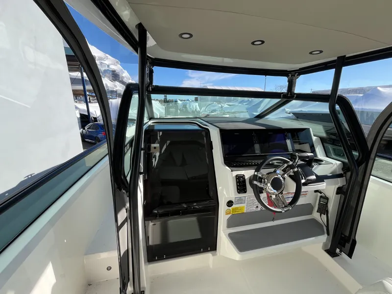 Slide: The Image of Saxdor 320 GTO 2026 - 34