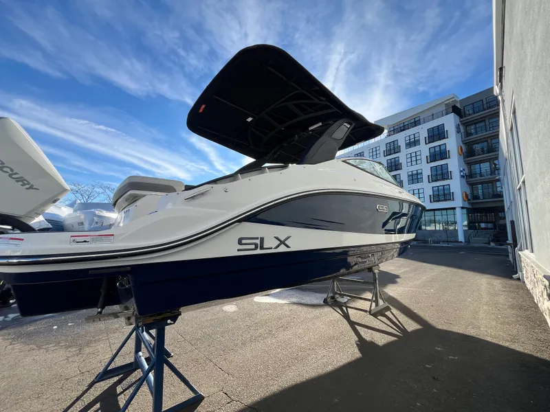 Slide: The Image of Sea Ray SLX 260 Outboard 2026 - 8