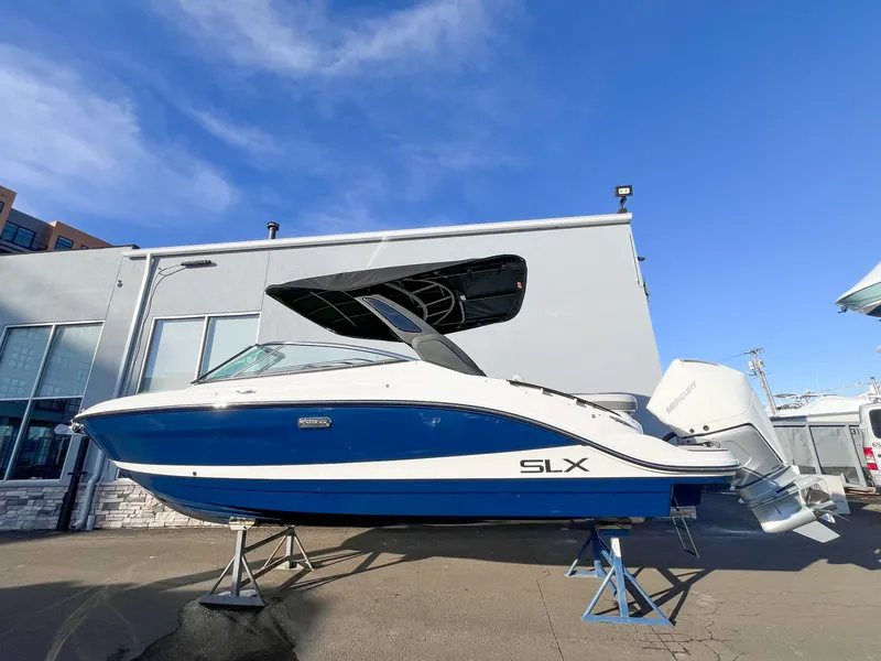 Slide: The Image of Sea Ray SLX 260 Outboard 2026 - 2