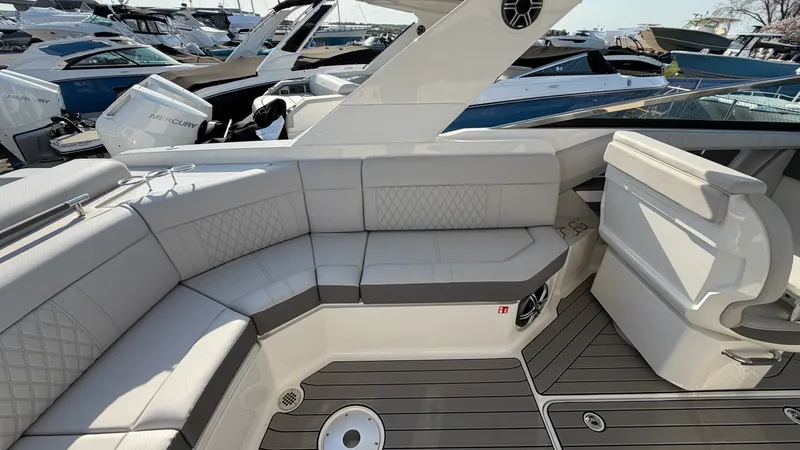 Slide: The Image of Sea Ray SLX 310 Outboard 2026 - 17