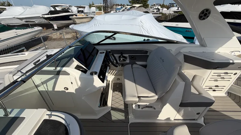 Slide: The Image of Sea Ray SLX 310 Outboard 2026 - 26