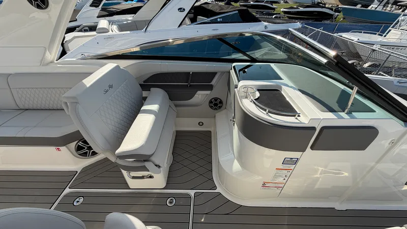 Slide: The Image of Sea Ray SLX 310 Outboard 2026 - 34