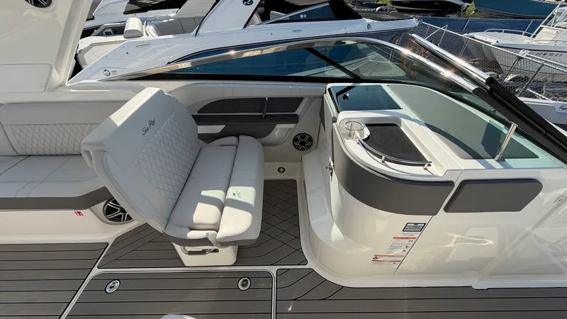 Slide: The Image of Sea Ray SLX 310 Outboard 2026 - 35