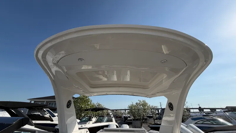 Slide: The Image of Sea Ray SLX 310 Outboard 2026 - 48