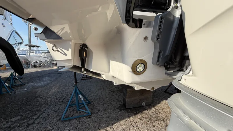 Slide: The Image of Sea Ray SLX 310 Outboard 2026 - 51