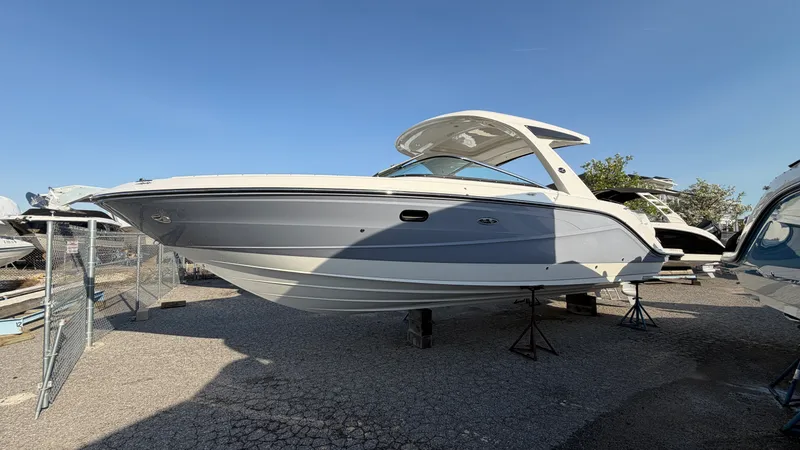 Slide: The Image of Sea Ray SLX 310 Outboard 2026 - 53