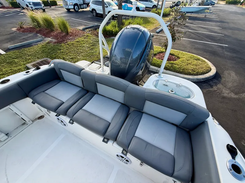 Slide: The Image of NauticStar 2102 LEGACY 2023 - 13