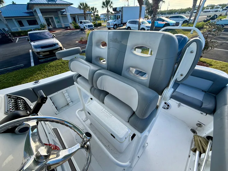 Slide: The Image of NauticStar 2102 LEGACY 2023 - 21