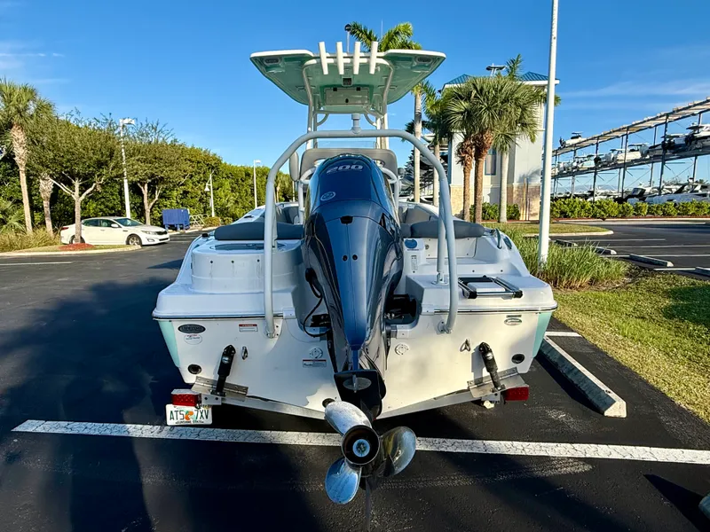 Slide: The Image of NauticStar 2102 LEGACY 2023 - 3