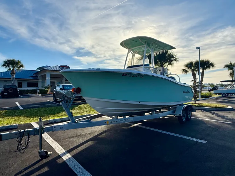 Slide: The Image of NauticStar 2102 LEGACY 2023 - 6