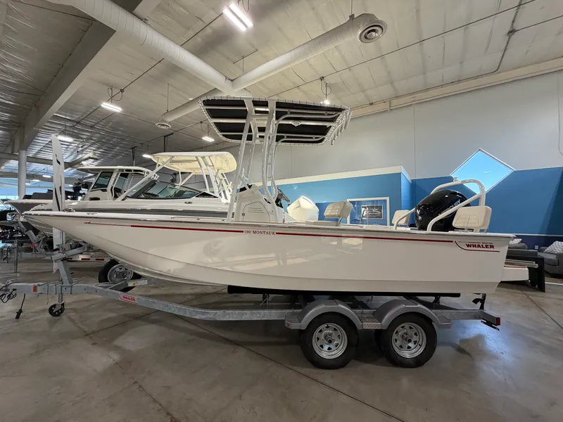 The Image of Boston Whaler 190 Montauk 2026 - 0