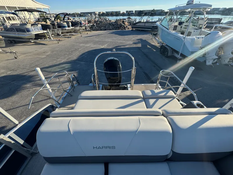 Slide: The Image of Harris 210 CRUISER 2022 - 10