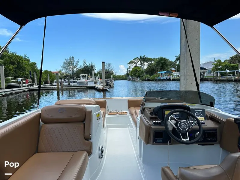 Slide: The Image of Crownline Boats E225 XS 2023 - 14409824