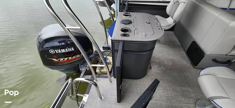 Slide: The Image of Qwest E-Class L 820 2023 - 14188243