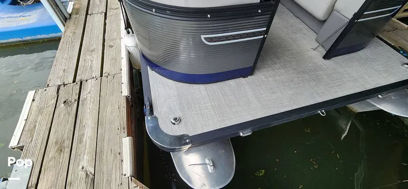 Slide: The Image of Qwest E-Class L 820 2023 - 14188246