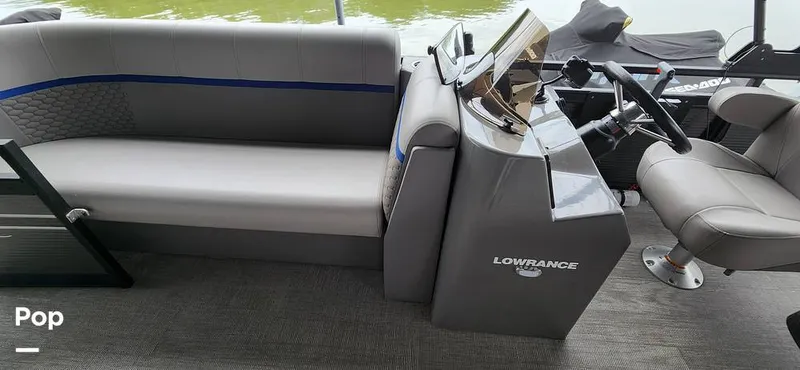 Slide: The Image of Qwest E-Class L 820 2023 - 14188267