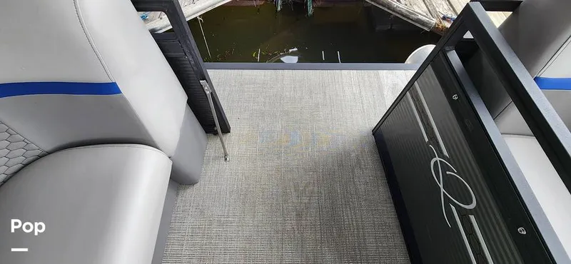 Slide: The Image of Qwest E-Class L 820 2023 - 14188284