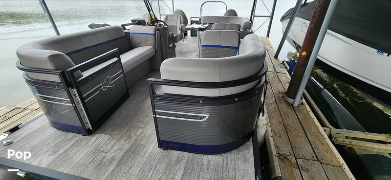 Slide: The Image of Qwest E-Class L 820 2023 - 14188302