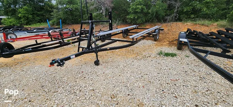 Slide: The Image of Qwest E-Class L 820 2023 - 14188363