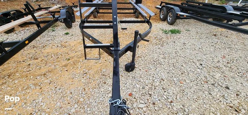 Slide: The Image of Qwest E-Class L 820 2023 - 14188370