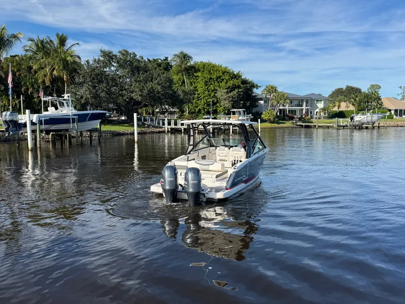 Slide: The Image of Chaparral 280 OSX 2023 - 4