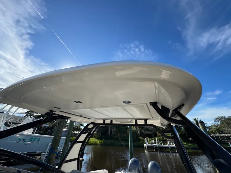 Slide: The Image of Chaparral 280 OSX 2023 - 41