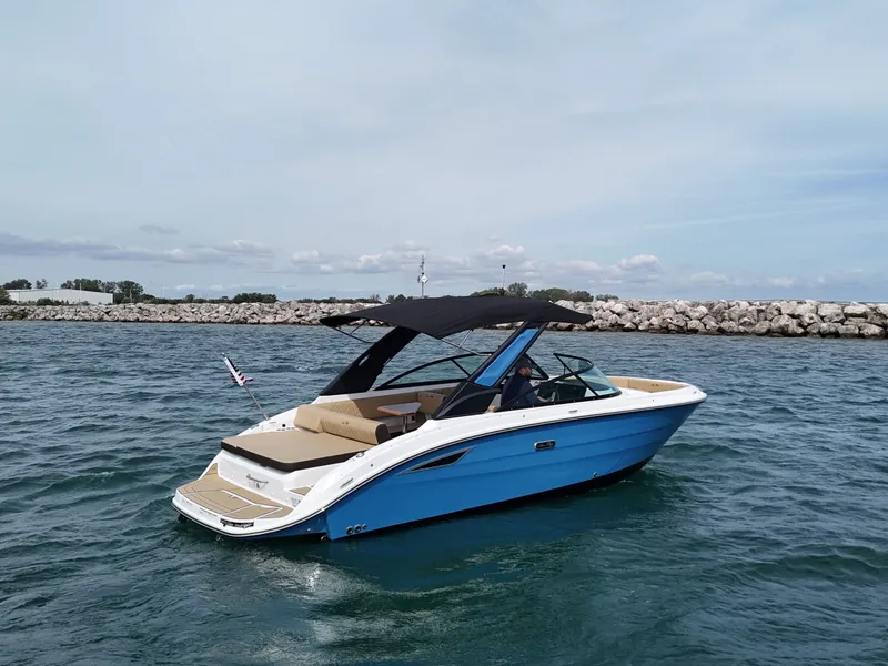 Slide: The Image of Sea Ray SDX 250 2026 - 3