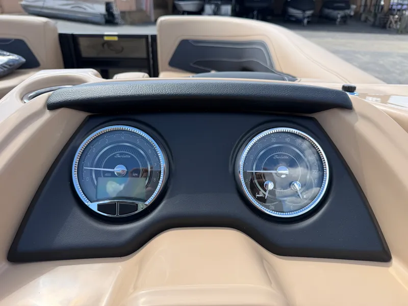 Slide: The Image of Barletta Cabrio 22 UC 2026 - 40