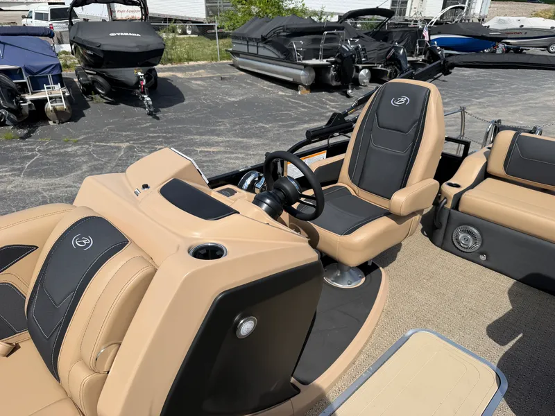 Slide: The Image of Barletta Cabrio 22 UC 2026 - 35