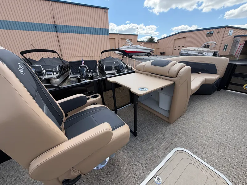 Slide: The Image of Barletta Cabrio 22 UC 2026 - 56