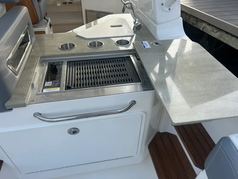 Slide: The Image of Boston Whaler 350 Realm 2026 - 11