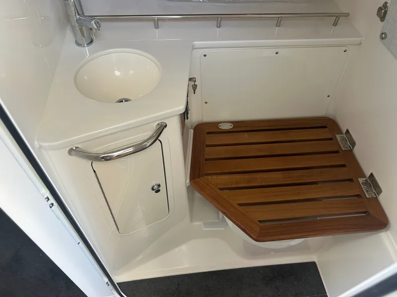 Slide: The Image of Boston Whaler 350 Realm 2026 - 26