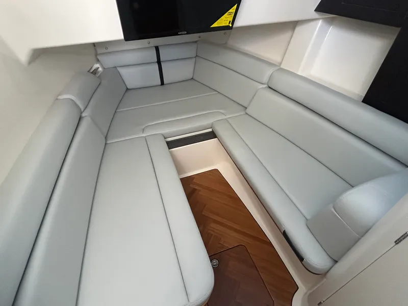 Slide: The Image of Boston Whaler 350 Realm 2026 - 28