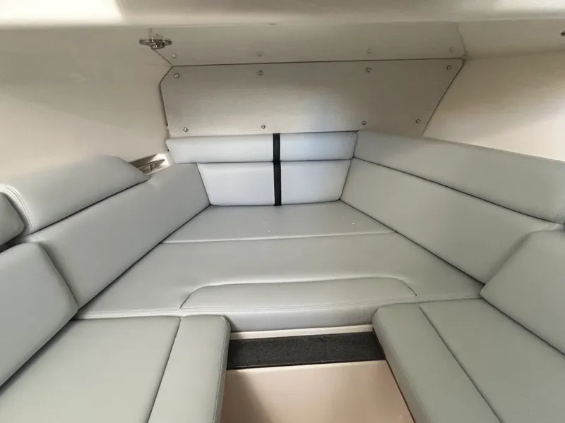 Slide: The Image of Boston Whaler 350 Realm 2026 - 39