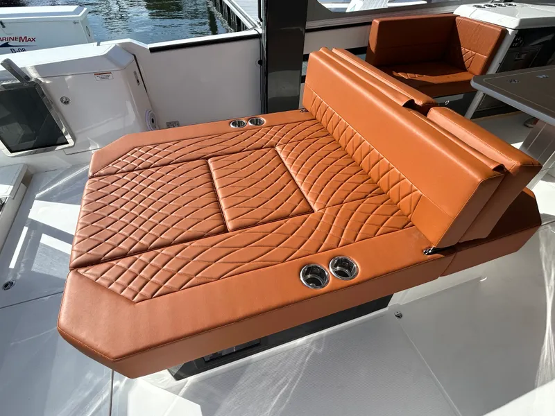 Slide: The Image of Saxdor 400 GTO 2026 - 17