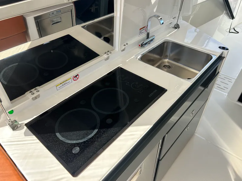 Slide: The Image of Saxdor 400 GTO 2026 - 24