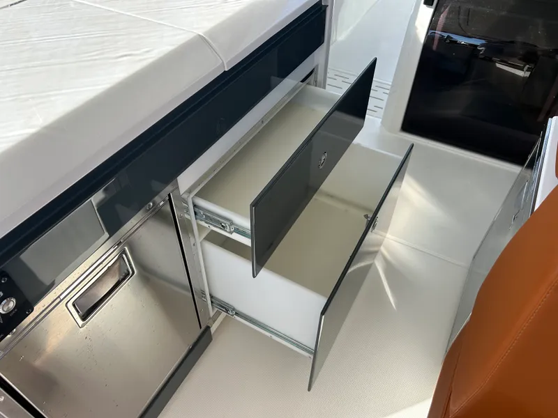 Slide: The Image of Saxdor 400 GTO 2026 - 25