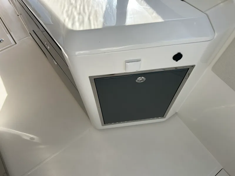 Slide: The Image of Saxdor 400 GTO 2026 - 33