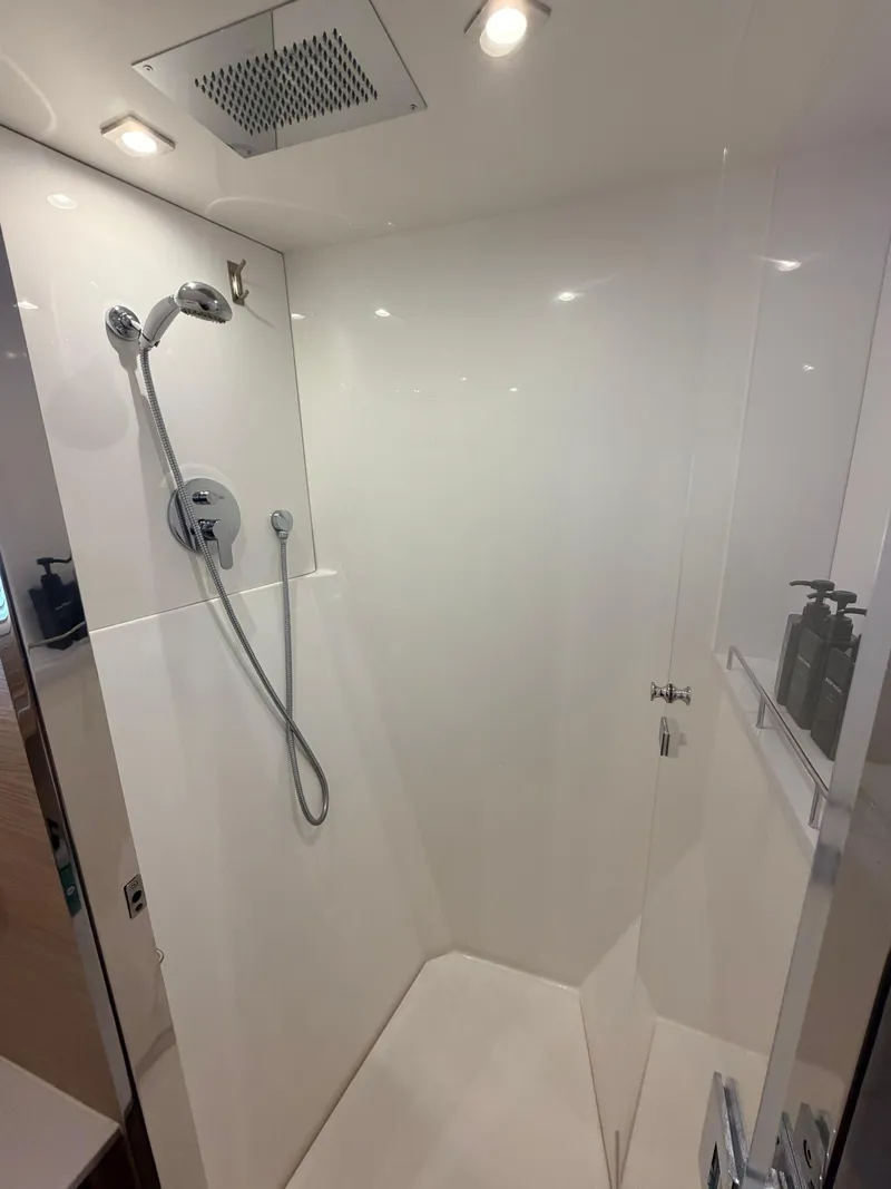 Slide: The Image of Aquila 54 2022 - 33