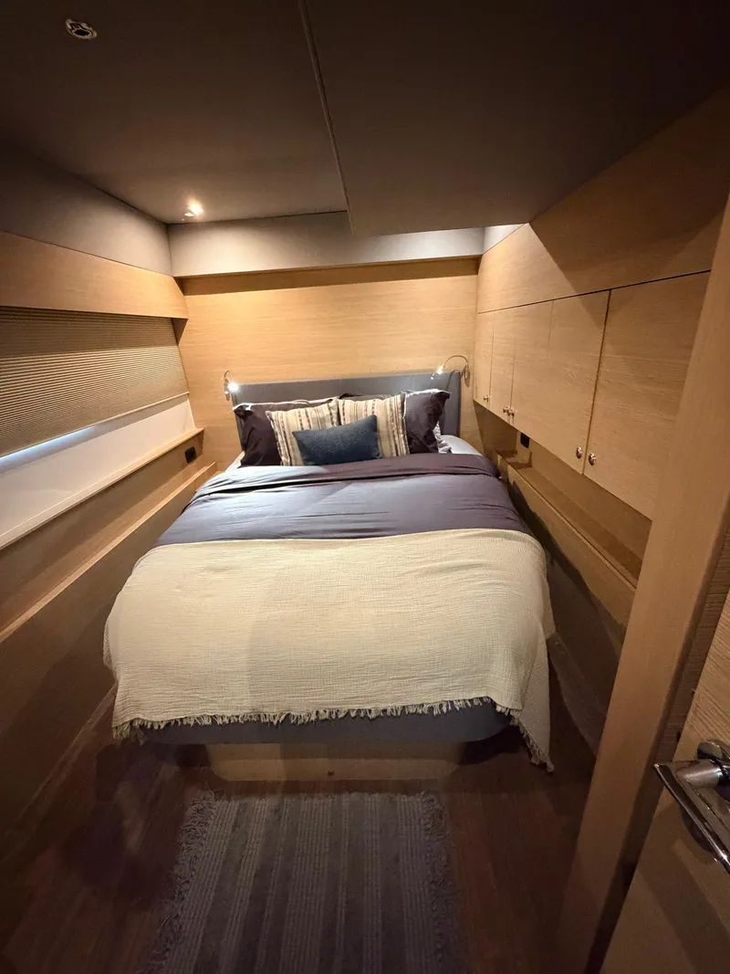 Slide: The Image of Aquila 54 2022 - 40