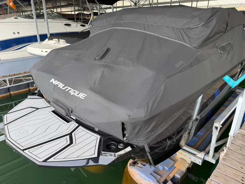 Slide: The Image of Nautique G23 2025 - 5
