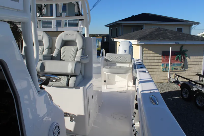 Slide: The Image of Twin Vee 280 GFX 2022 - 19