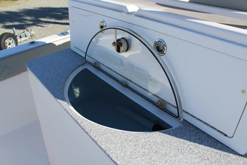 Slide: The Image of Twin Vee 280 GFX 2022 - 21