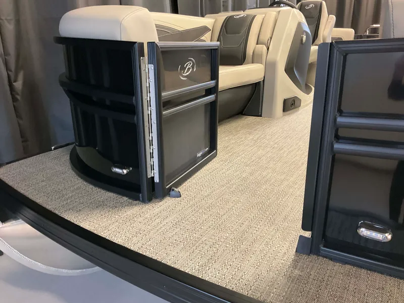 Slide: The Image of Barletta Cabrio 22 QC 2026 - 12