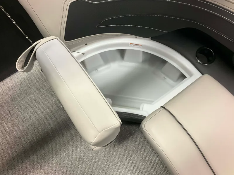 Slide: The Image of Barletta Cabrio 22 QC 2026 - 16