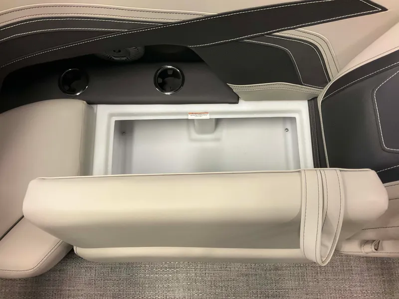 Slide: The Image of Barletta Cabrio 22 QC 2026 - 17