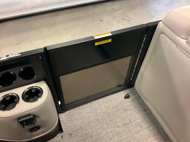 Slide: The Image of Barletta Cabrio 22 QC 2026 - 24