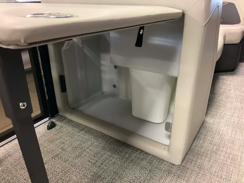 Slide: The Image of Barletta Cabrio 22 QC 2026 - 28